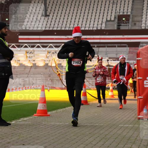 08.12.2024 - St. Pauli X-Mass-Run No. 14 Yannick Fuchs http://msf.ph/oto/7476818 08.12.2024 09:59:08 Ziel 738, 1202, 1534, 1802, 1874, 2983, 3293 meine-sportfotos.de