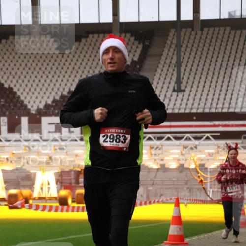 08.12.2024 - St. Pauli X-Mass-Run No. 14 Yannick Fuchs http://msf.ph/oto/7476839 08.12.2024 09:59:10 Ziel 738, 1202, 1534, 1802, 1874, 2983, 3293 meine-sportfotos.de