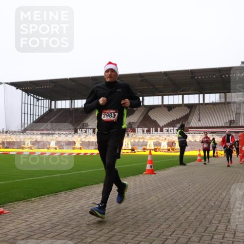 08.12.2024 - St. Pauli X-Mass-Run No. 14 Yannick Fuchs http://msf.ph/oto/7476876 08.12.2024 09:59:11 Ziel 738, 1202, 1534, 1802, 1874, 2983, 3293 meine-sportfotos.de