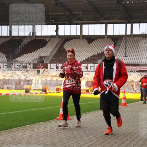 08.12.2024 - St. Pauli X-Mass-Run No. 14 Yannick Fuchs http://msf.ph/oto/7476911 08.12.2024 09:59:14 Ziel 738, 1202, 1534, 1802, 1874, 2983, 3293 meine-sportfotos.de