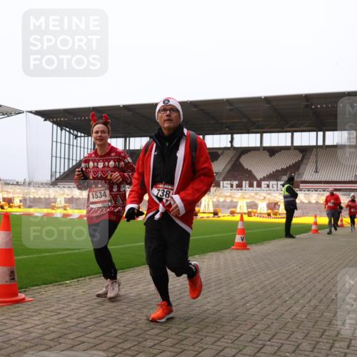08.12.2024 - St. Pauli X-Mass-Run No. 14 Yannick Fuchs http://msf.ph/oto/7476926 08.12.2024 09:59:15 Ziel 738, 1202, 1534, 1802, 1874, 2983, 3293 meine-sportfotos.de