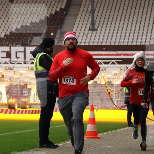 08.12.2024 - St. Pauli X-Mass-Run No. 14 Yannick Fuchs http://msf.ph/oto/7476958 08.12.2024 09:59:18 Ziel 431, 738, 1202, 1534, 1802, 1874, 2746, 2983, 3293 meine-sportfotos.de