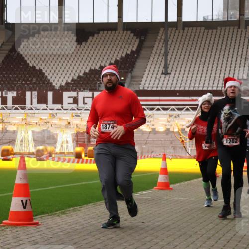 08.12.2024 - St. Pauli X-Mass-Run No. 14 Yannick Fuchs http://msf.ph/oto/7476969 08.12.2024 09:59:18 Ziel 431, 738, 1202, 1534, 1802, 1874, 2746, 2983, 3293 meine-sportfotos.de