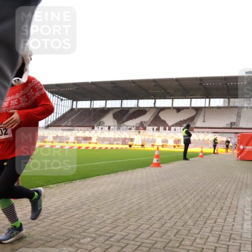 08.12.2024 - St. Pauli X-Mass-Run No. 14 Yannick Fuchs http://msf.ph/oto/7477069 08.12.2024 09:59:23 Ziel 431, 738, 1202, 1534, 1802, 1874, 2746, 2762, 3293 meine-sportfotos.de