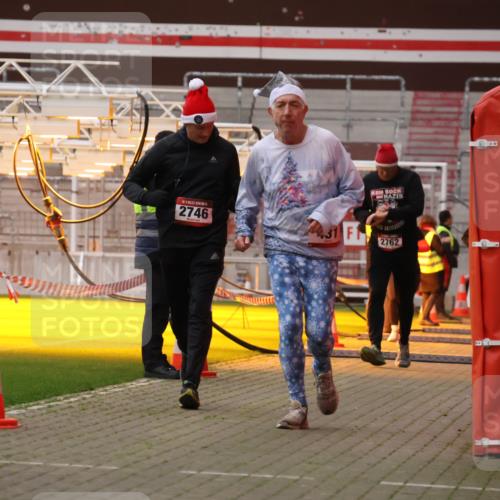 08.12.2024 - St. Pauli X-Mass-Run No. 14 Yannick Fuchs http://msf.ph/oto/7477074 08.12.2024 09:59:27 Ziel 190, 431, 1202, 1802, 1874, 2746, 2762, 3156, 3157, 3293 meine-sportfotos.de