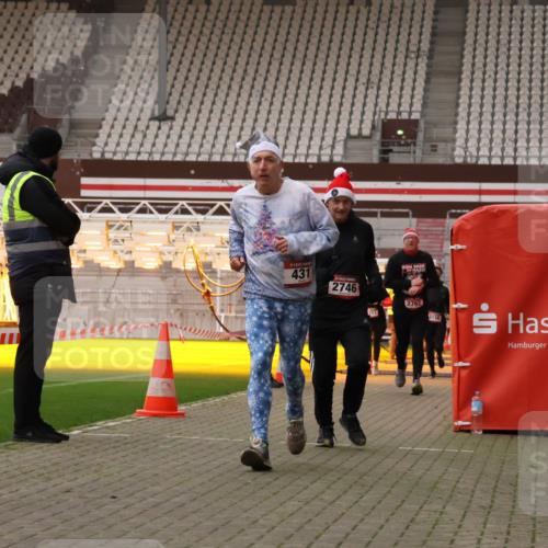 08.12.2024 - St. Pauli X-Mass-Run No. 14 Yannick Fuchs http://msf.ph/oto/7477100 08.12.2024 09:59:30 Ziel 190, 431, 1202, 1802, 2746, 2762, 3156, 3157 meine-sportfotos.de