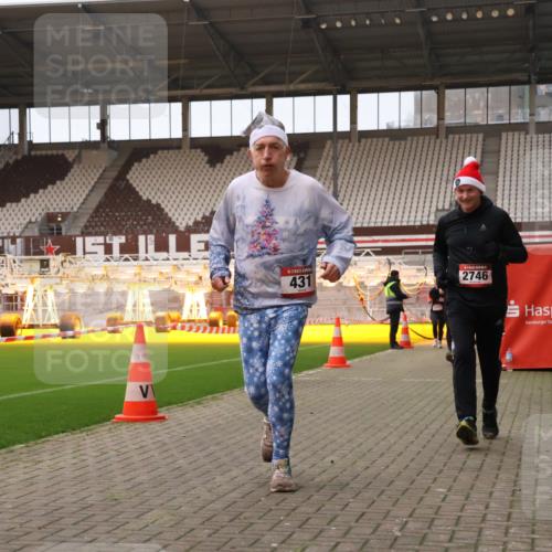 08.12.2024 - St. Pauli X-Mass-Run No. 14 Yannick Fuchs http://msf.ph/oto/7477143 08.12.2024 09:59:32 Ziel 190, 431, 2746, 2762, 3156, 3157 meine-sportfotos.de
