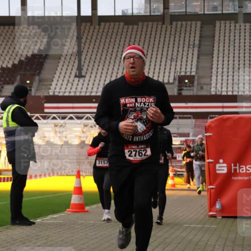 08.12.2024 - St. Pauli X-Mass-Run No. 14 Yannick Fuchs http://msf.ph/oto/7477195 08.12.2024 09:59:37 Ziel 100, 190, 431, 2746, 2762, 2932, 3156, 3157 meine-sportfotos.de