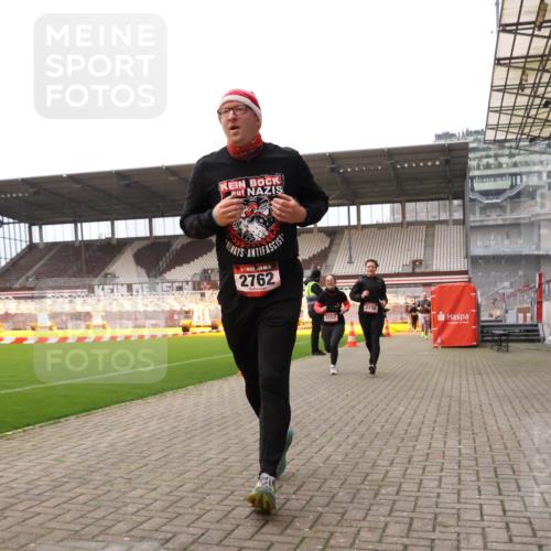 08.12.2024 - St. Pauli X-Mass-Run No. 14 Yannick Fuchs http://msf.ph/oto/7477229 08.12.2024 09:59:39 Ziel 100, 190, 431, 2746, 2762, 2932, 3156, 3157 meine-sportfotos.de