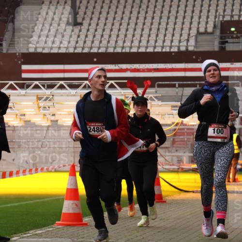 08.12.2024 - St. Pauli X-Mass-Run No. 14 Yannick Fuchs http://msf.ph/oto/7477338 08.12.2024 09:59:47 Ziel 100, 190, 2478, 2480, 2762, 2932, 2958, 3156, 3157, 3294 meine-sportfotos.de