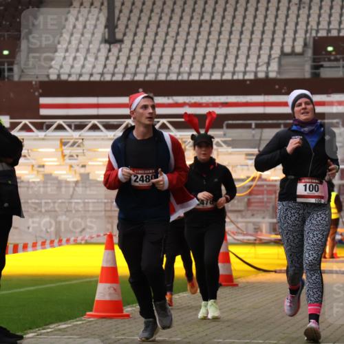 08.12.2024 - St. Pauli X-Mass-Run No. 14 Yannick Fuchs http://msf.ph/oto/7477343 08.12.2024 09:59:47 Ziel 100, 190, 2478, 2480, 2762, 2932, 2958, 3156, 3157, 3294 meine-sportfotos.de