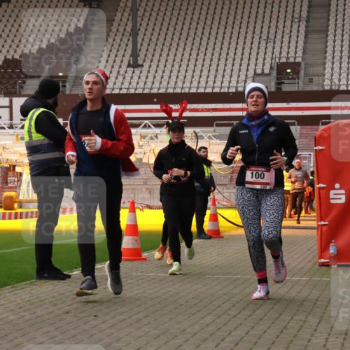 08.12.2024 - St. Pauli X-Mass-Run No. 14 Yannick Fuchs http://msf.ph/oto/7477360 08.12.2024 09:59:48 Ziel 100, 190, 2478, 2480, 2932, 2958, 3156, 3157, 3294 meine-sportfotos.de