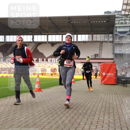 08.12.2024 - St. Pauli X-Mass-Run No. 14 Yannick Fuchs http://msf.ph/oto/7477408 08.12.2024 09:59:50 Ziel 100, 123, 190, 2478, 2480, 2739, 2932, 2958, 3294 meine-sportfotos.de