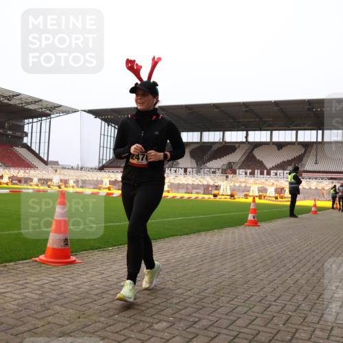 08.12.2024 - St. Pauli X-Mass-Run No. 14 Yannick Fuchs http://msf.ph/oto/7477489 08.12.2024 09:59:54 Ziel 100, 123, 2478, 2480, 2739, 2932, 2958, 3294 meine-sportfotos.de