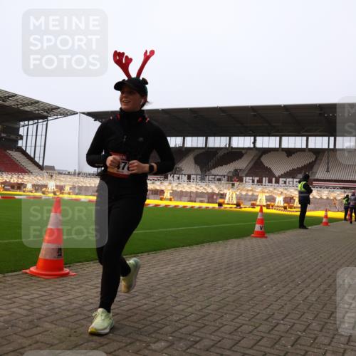 08.12.2024 - St. Pauli X-Mass-Run No. 14 Yannick Fuchs http://msf.ph/oto/7477495 08.12.2024 09:59:54 Ziel 100, 123, 2478, 2480, 2739, 2932, 2958, 3294 meine-sportfotos.de