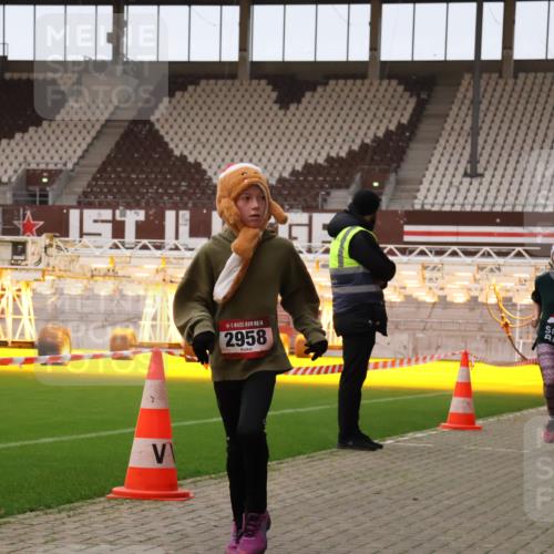 08.12.2024 - St. Pauli X-Mass-Run No. 14 Yannick Fuchs http://msf.ph/oto/7477564 08.12.2024 10:00:02 Ziel 123, 2478, 2480, 2739, 2958, 3294 meine-sportfotos.de