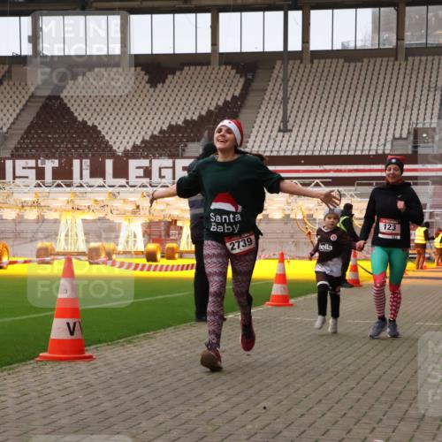 08.12.2024 - St. Pauli X-Mass-Run No. 14 Yannick Fuchs http://msf.ph/oto/7477621 08.12.2024 10:00:04 Ziel 123, 2478, 2480, 2739, 2958, 3294 meine-sportfotos.de