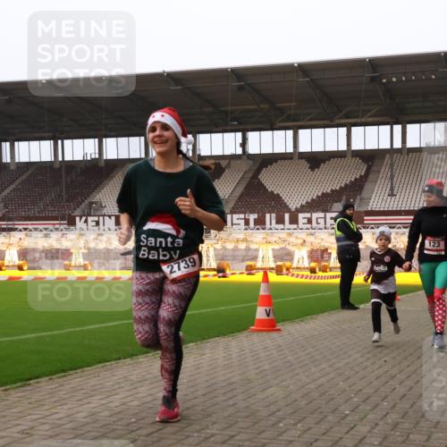 08.12.2024 - St. Pauli X-Mass-Run No. 14 Yannick Fuchs http://msf.ph/oto/7477658 08.12.2024 10:00:06 Ziel 123, 2478, 2480, 2739, 2958, 3172, 3294 meine-sportfotos.de