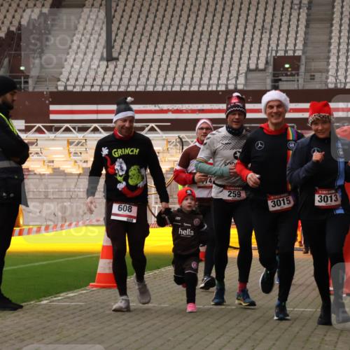 08.12.2024 - St. Pauli X-Mass-Run No. 14 Yannick Fuchs http://msf.ph/oto/7477799 08.12.2024 10:00:22 Ziel 174, 259, 484, 608, 1393, 3013, 3015, 3170, 3172 meine-sportfotos.de
