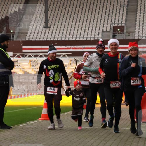 08.12.2024 - St. Pauli X-Mass-Run No. 14 Yannick Fuchs http://msf.ph/oto/7477803 08.12.2024 10:00:22 Ziel 174, 259, 484, 608, 1393, 3013, 3015, 3170, 3172 meine-sportfotos.de