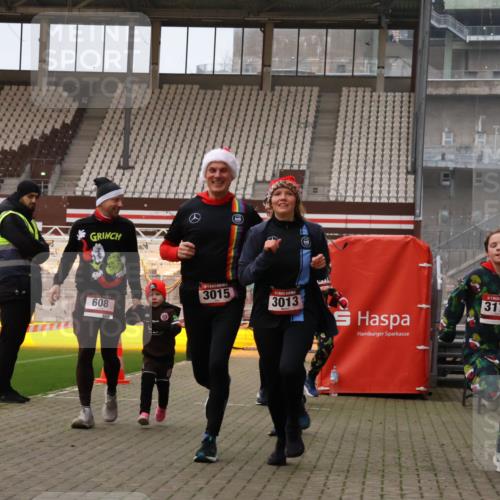 08.12.2024 - St. Pauli X-Mass-Run No. 14 Yannick Fuchs http://msf.ph/oto/7477829 08.12.2024 10:00:23 Ziel 174, 259, 484, 608, 1393, 1725, 3013, 3015, 3170, 3172 meine-sportfotos.de