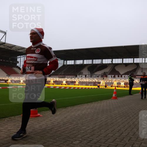 08.12.2024 - St. Pauli X-Mass-Run No. 14 Yannick Fuchs http://msf.ph/oto/7477943 08.12.2024 10:00:30 Ziel 174, 259, 484, 608, 1393, 1725, 2760, 3013, 3015, 3170, 3172 meine-sportfotos.de