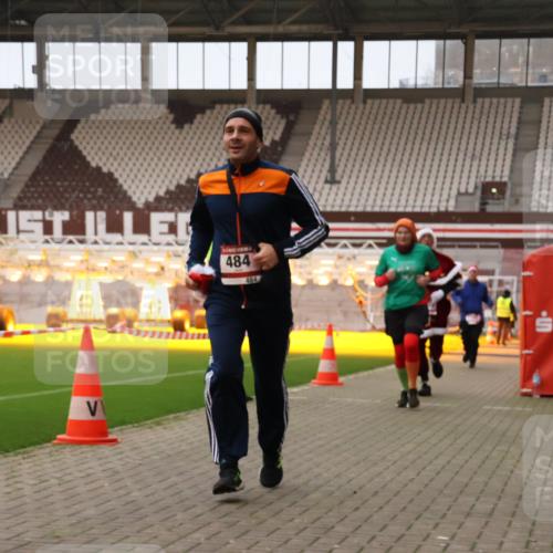 08.12.2024 - St. Pauli X-Mass-Run No. 14 Yannick Fuchs http://msf.ph/oto/7477958 08.12.2024 10:00:31 Ziel 174, 259, 484, 608, 1393, 1725, 2760, 3013, 3015, 3170 meine-sportfotos.de