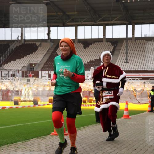 08.12.2024 - St. Pauli X-Mass-Run No. 14 Yannick Fuchs http://msf.ph/oto/7478016 08.12.2024 10:00:34 Ziel 174, 259, 484, 608, 1393, 1725, 2760, 3170 meine-sportfotos.de