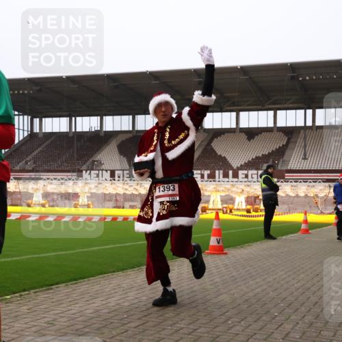 08.12.2024 - St. Pauli X-Mass-Run No. 14 Yannick Fuchs http://msf.ph/oto/7478043 08.12.2024 10:00:36 Ziel 174, 484, 608, 1393, 1725, 2760 meine-sportfotos.de