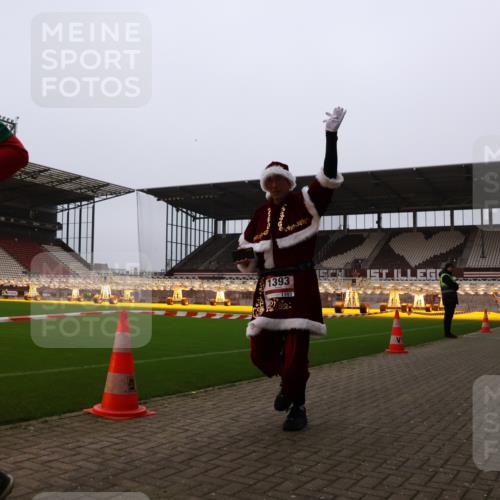 08.12.2024 - St. Pauli X-Mass-Run No. 14 Yannick Fuchs http://msf.ph/oto/7478060 08.12.2024 10:00:36 Ziel 174, 484, 608, 1393, 1725, 2760 meine-sportfotos.de
