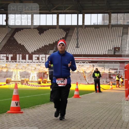 08.12.2024 - St. Pauli X-Mass-Run No. 14 Yannick Fuchs http://msf.ph/oto/7478114 08.12.2024 10:00:38 Ziel 174, 484, 608, 1393, 1725, 2760 meine-sportfotos.de