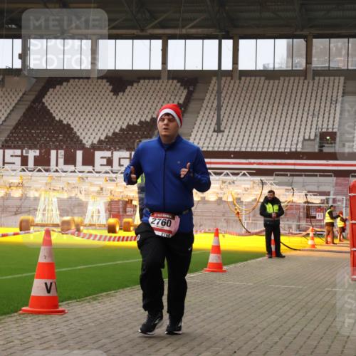 08.12.2024 - St. Pauli X-Mass-Run No. 14 Yannick Fuchs http://msf.ph/oto/7478119 08.12.2024 10:00:39 Ziel 174, 484, 608, 1393, 1725, 2760 meine-sportfotos.de
