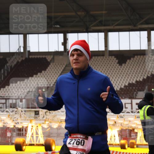 08.12.2024 - St. Pauli X-Mass-Run No. 14 Yannick Fuchs http://msf.ph/oto/7478126 08.12.2024 10:00:39 Ziel 174, 484, 608, 1393, 1725, 2760 meine-sportfotos.de