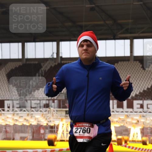 08.12.2024 - St. Pauli X-Mass-Run No. 14 Yannick Fuchs http://msf.ph/oto/7478137 08.12.2024 10:00:40 Ziel 174, 484, 608, 1393, 1725, 2760 meine-sportfotos.de