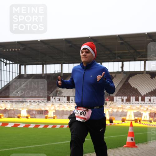 08.12.2024 - St. Pauli X-Mass-Run No. 14 Yannick Fuchs http://msf.ph/oto/7478153 08.12.2024 10:00:40 Ziel 174, 484, 608, 1393, 1725, 2760 meine-sportfotos.de
