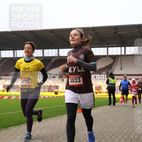 08.12.2024 - St. Pauli X-Mass-Run No. 14 Yannick Fuchs http://msf.ph/oto/7478306 08.12.2024 10:01:06 Ziel 410, 418, 642, 1750, 1773, 2447, 2696, 2808, 2809, 3033 meine-sportfotos.de