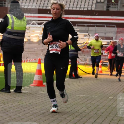 08.12.2024 - St. Pauli X-Mass-Run No. 14 Yannick Fuchs http://msf.ph/oto/7478444 08.12.2024 10:01:17 Ziel 410, 418, 512, 713, 946, 1750, 2447, 2696 meine-sportfotos.de