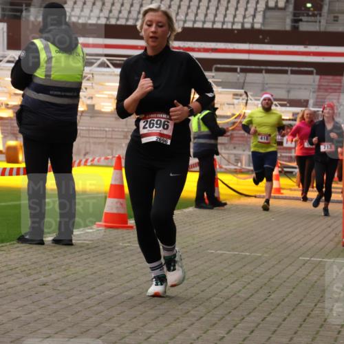 08.12.2024 - St. Pauli X-Mass-Run No. 14 Yannick Fuchs http://msf.ph/oto/7478447 08.12.2024 10:01:17 Ziel 410, 418, 512, 713, 946, 1750, 2447, 2696 meine-sportfotos.de
