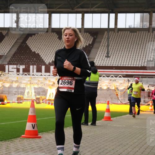 08.12.2024 - St. Pauli X-Mass-Run No. 14 Yannick Fuchs http://msf.ph/oto/7478468 08.12.2024 10:01:19 Ziel 410, 418, 512, 713, 946, 1750, 2447, 2696 meine-sportfotos.de