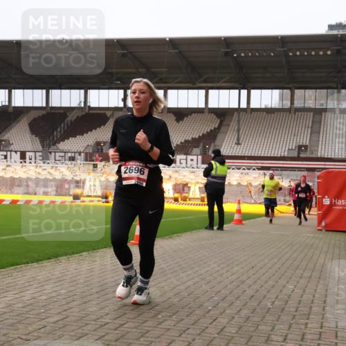 08.12.2024 - St. Pauli X-Mass-Run No. 14 Yannick Fuchs http://msf.ph/oto/7478477 08.12.2024 10:01:20 Ziel 410, 418, 512, 713, 946, 2447, 2696 meine-sportfotos.de