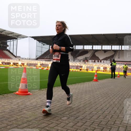 08.12.2024 - St. Pauli X-Mass-Run No. 14 Yannick Fuchs http://msf.ph/oto/7478497 08.12.2024 10:01:20 Ziel 410, 418, 512, 713, 946, 2447, 2696 meine-sportfotos.de