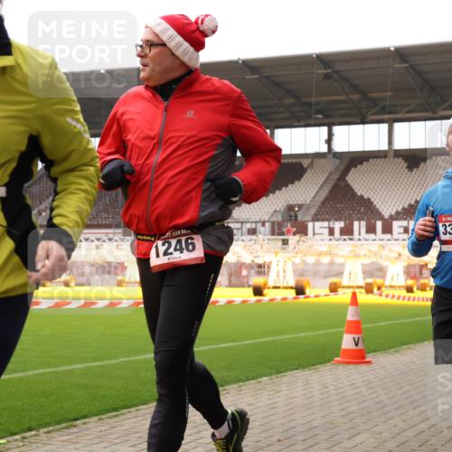 08.12.2024 - St. Pauli X-Mass-Run No. 14 Yannick Fuchs http://msf.ph/oto/7478769 08.12.2024 10:01:45 Ziel 41, 86, 1246, 1751, 2302, 2361, 2362, 2818, 2826, 2833, 3254, 3340, 3341 meine-sportfotos.de