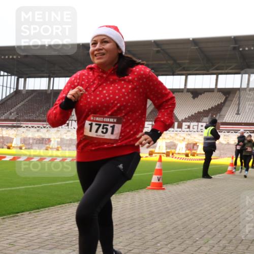 08.12.2024 - St. Pauli X-Mass-Run No. 14 Yannick Fuchs http://msf.ph/oto/7478891 08.12.2024 10:01:56 Ziel 86, 1751, 1784, 2302, 2361, 2362, 2817, 2826, 2833, 2965, 3093, 3254, 3304 meine-sportfotos.de