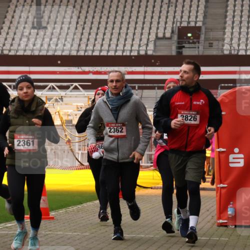 08.12.2024 - St. Pauli X-Mass-Run No. 14 Yannick Fuchs http://msf.ph/oto/7478907 08.12.2024 10:01:58 Ziel 86, 1751, 1784, 2302, 2361, 2362, 2817, 2826, 2833, 2965, 3093, 3304 meine-sportfotos.de