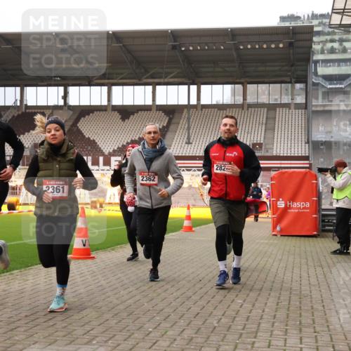 08.12.2024 - St. Pauli X-Mass-Run No. 14 Yannick Fuchs http://msf.ph/oto/7478954 08.12.2024 10:02:00 Ziel 86, 1751, 1784, 2302, 2361, 2362, 2817, 2826, 2833, 2965, 3093, 3304 meine-sportfotos.de