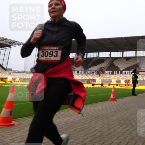 08.12.2024 - St. Pauli X-Mass-Run No. 14 Yannick Fuchs http://msf.ph/oto/7479014 08.12.2024 10:02:03 Ziel 86, 588, 1751, 1784, 2302, 2361, 2362, 2780, 2817, 2826, 2965, 3093, 3304 meine-sportfotos.de
