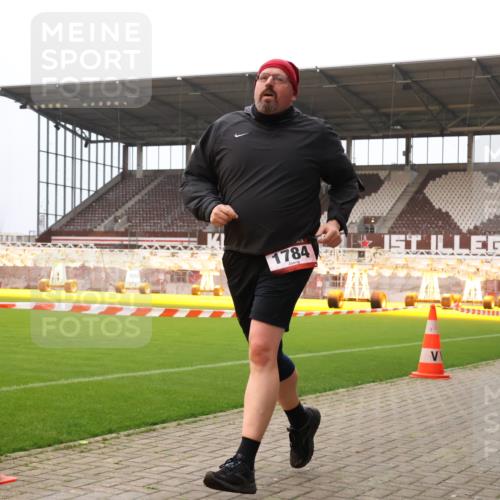 08.12.2024 - St. Pauli X-Mass-Run No. 14 Yannick Fuchs http://msf.ph/oto/7479065 08.12.2024 10:02:07 Ziel 86, 588, 838, 1784, 2302, 2361, 2362, 2780, 2817, 2826, 2965, 3093, 3255, 3304 meine-sportfotos.de