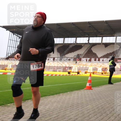 08.12.2024 - St. Pauli X-Mass-Run No. 14 Yannick Fuchs http://msf.ph/oto/7479078 08.12.2024 10:02:07 Ziel 86, 588, 838, 1784, 2302, 2361, 2362, 2780, 2817, 2826, 2965, 3093, 3255, 3304 meine-sportfotos.de