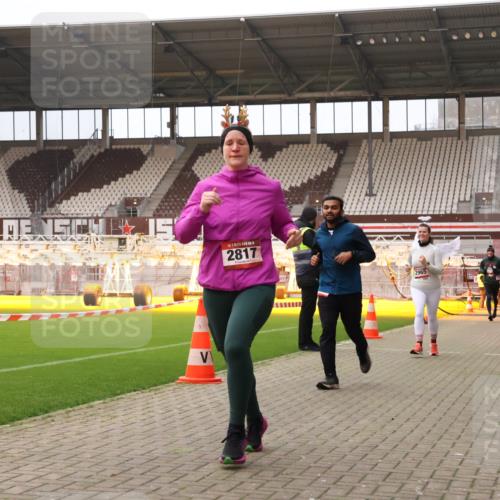 08.12.2024 - St. Pauli X-Mass-Run No. 14 Yannick Fuchs http://msf.ph/oto/7479092 08.12.2024 10:02:08 Ziel 86, 588, 838, 1784, 2302, 2361, 2362, 2780, 2817, 2826, 2965, 3093, 3255, 3304 meine-sportfotos.de