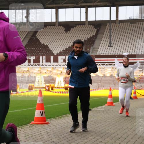 08.12.2024 - St. Pauli X-Mass-Run No. 14 Yannick Fuchs http://msf.ph/oto/7479101 08.12.2024 10:02:09 Ziel 86, 588, 838, 1784, 2302, 2361, 2362, 2780, 2817, 2826, 2965, 3093, 3255, 3304 meine-sportfotos.de
